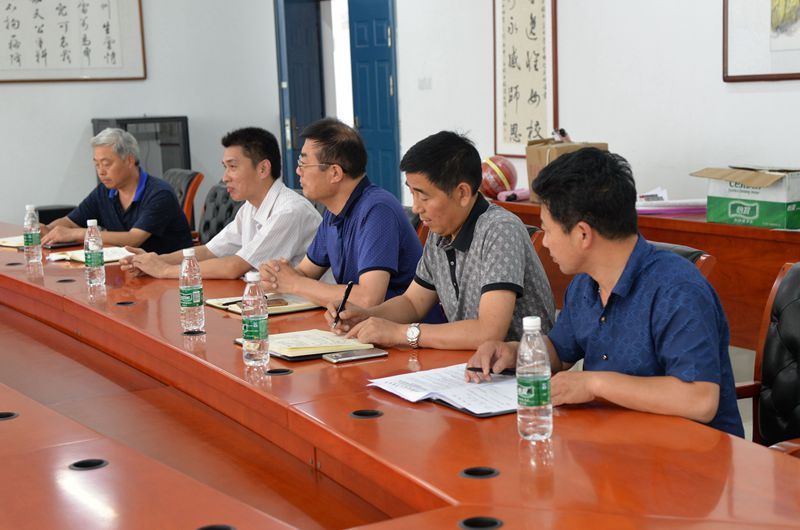 安徽工程学院领导,利辛一中校长王学哲,校党委书记,副校长刘年,校党委